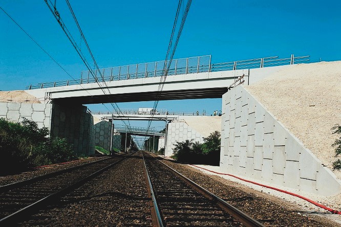 Construcciones Yamaro - Tierra armada ¡Innovación que transforma la construcción! - FOTO